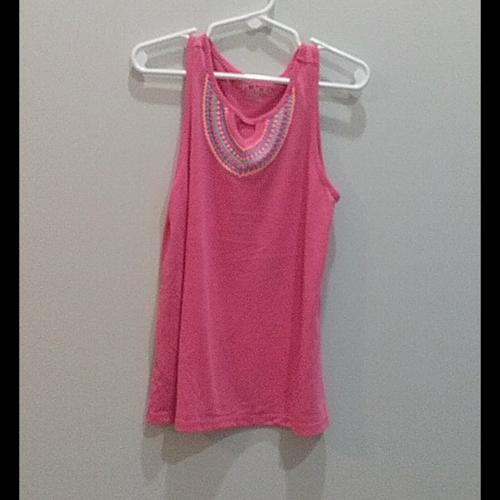 It is a pretty pretty neat tank top